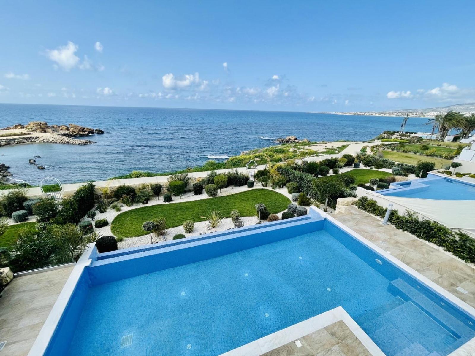 Paphos Olymp Luxury Villa D - Luxury Escape With Direct Beach Access And Unique Sunsets מראה חיצוני תמונה