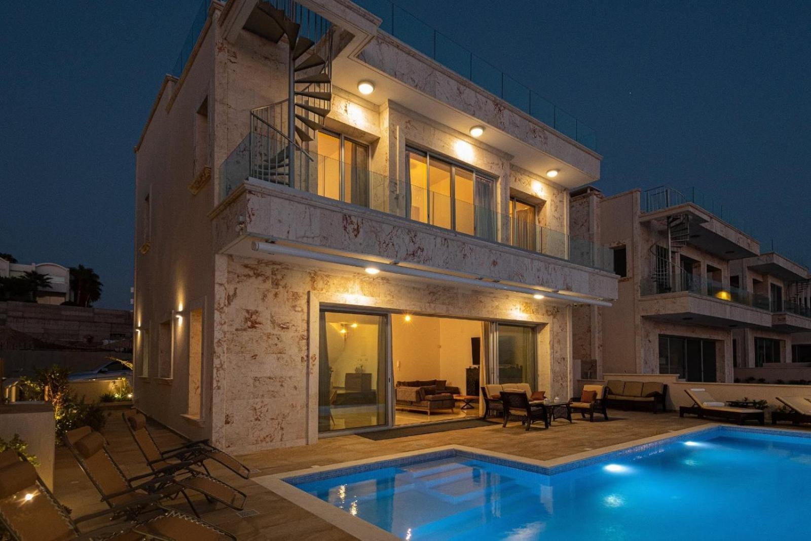 Paphos Olymp Luxury Villa D - Luxury Escape With Direct Beach Access And Unique Sunsets מראה חיצוני תמונה